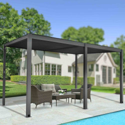 Pergola bioclimatique SUN en Ambiance au bord d'une piscine sur une terrasse, vue de 3/4