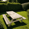 Table de pique-nique FESTIN en situation dans un jardin