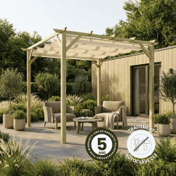 Pergola Patagonie et sa voile d'ombrage en situation avec des icônes indiquant sa garantie et son traitement