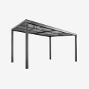 Pergola LINA sur fond blanc, avec son toit totalement fermé, vue de 3/4