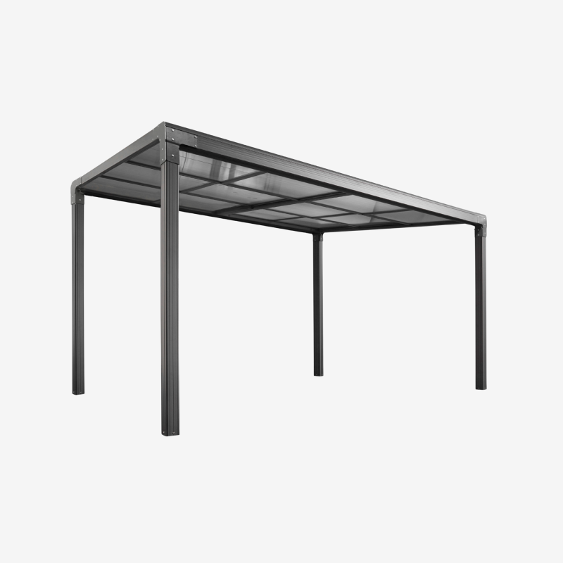 Pergola LINA sur fond blanc, avec son toit totalement fermé, vue de 3/4