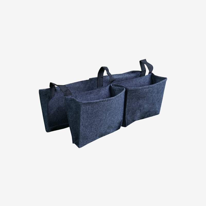 Balconnière 4 sacs gris anthracite en feutre géotextile, vue de 3/4 sur fond blanc