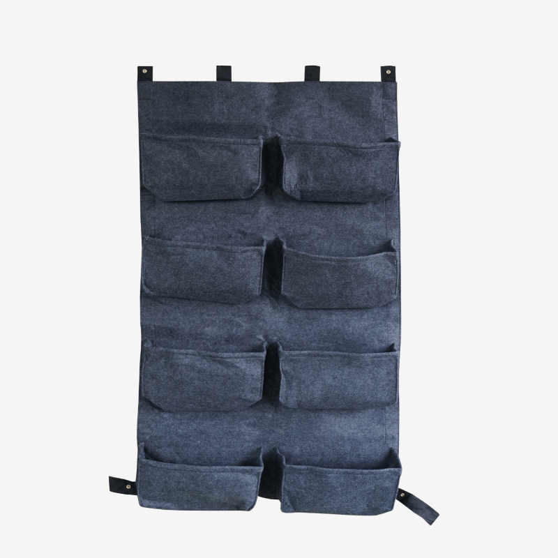 Mur végétal 8 sacs gris anthracite en feutre géotextile, vue de face sur fond blanc